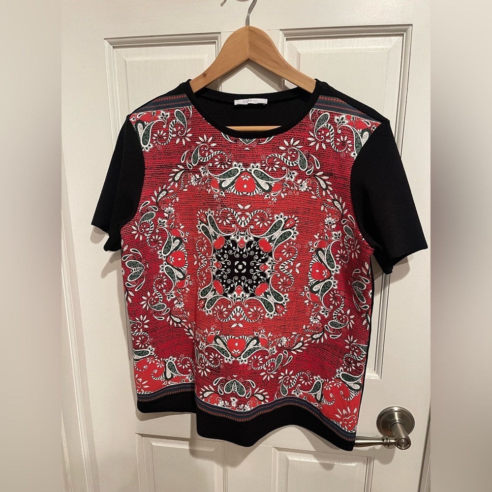 Zara Red and Black Short Sleeve Top M